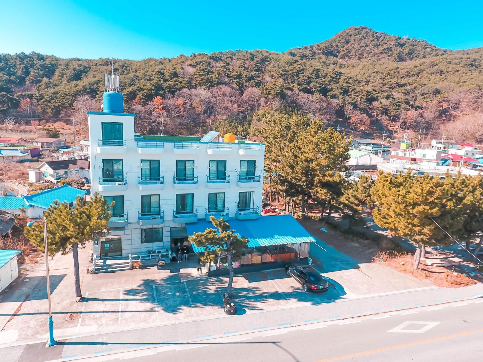 Gangneung Hostel Exterior photo